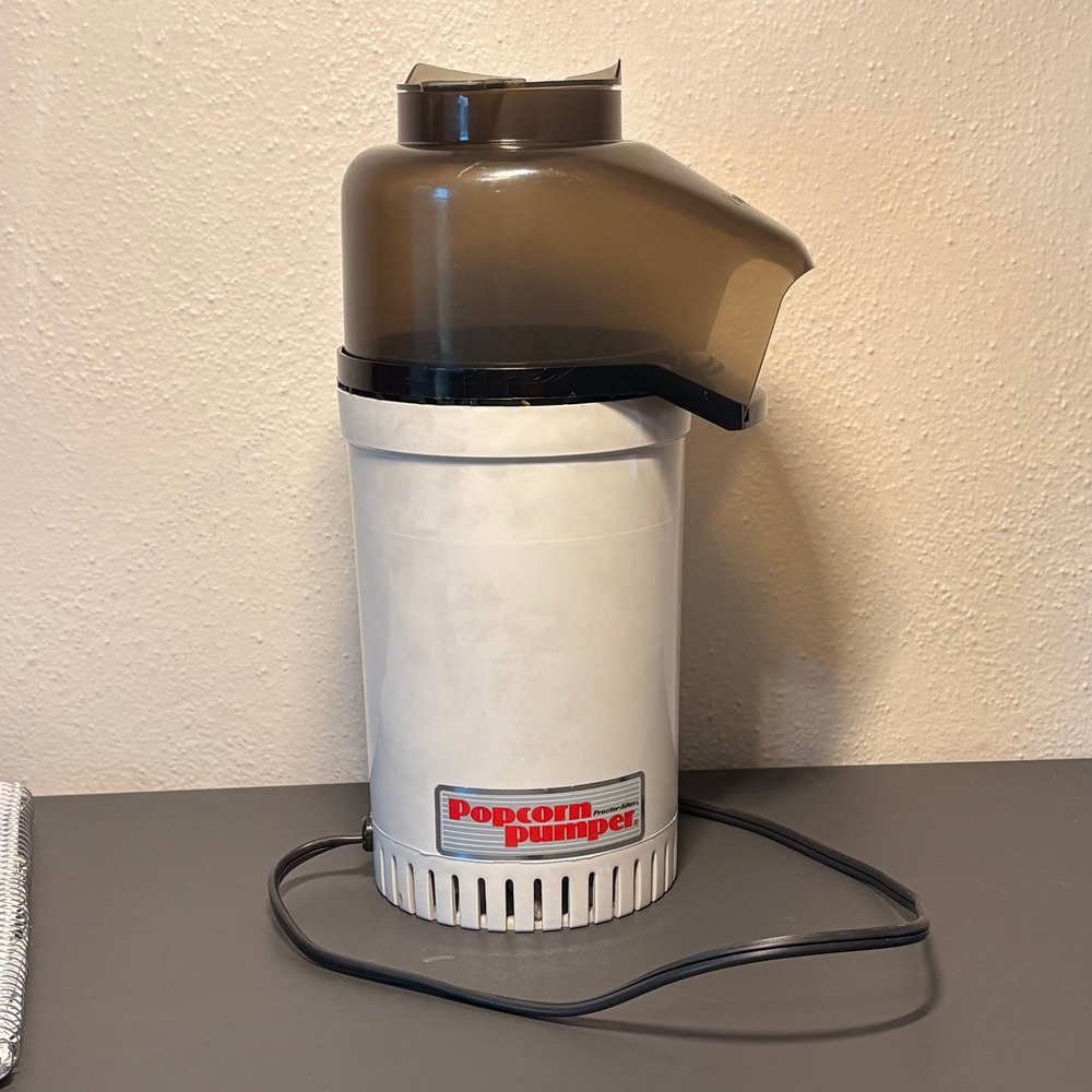 Proctor Silex Popcorn Pumper Hot Air Popper White Good Vintage PP01 1250W